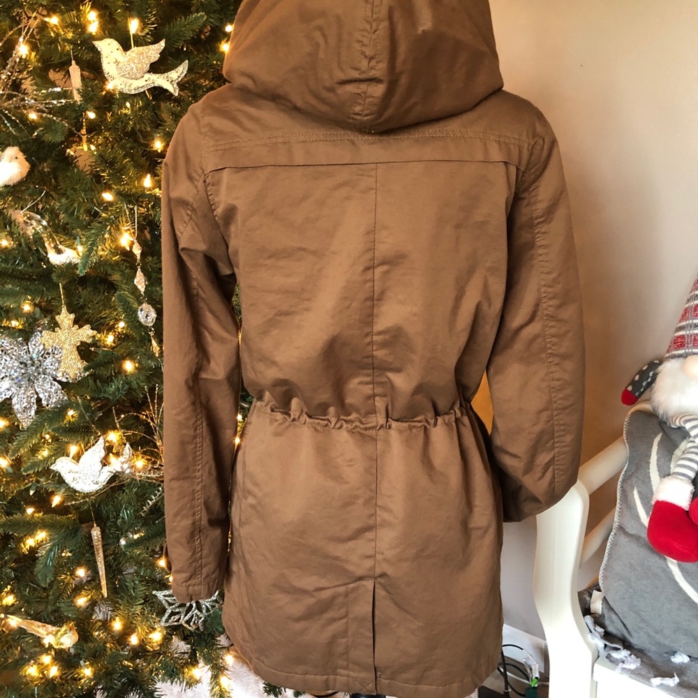 Adorable jacket! - Picture 3 of 7